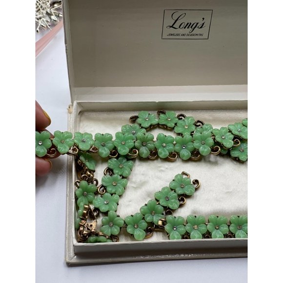 4pc Crown TRIFARI Molded Green Glass Forget Me Not - Picture 3 of 5